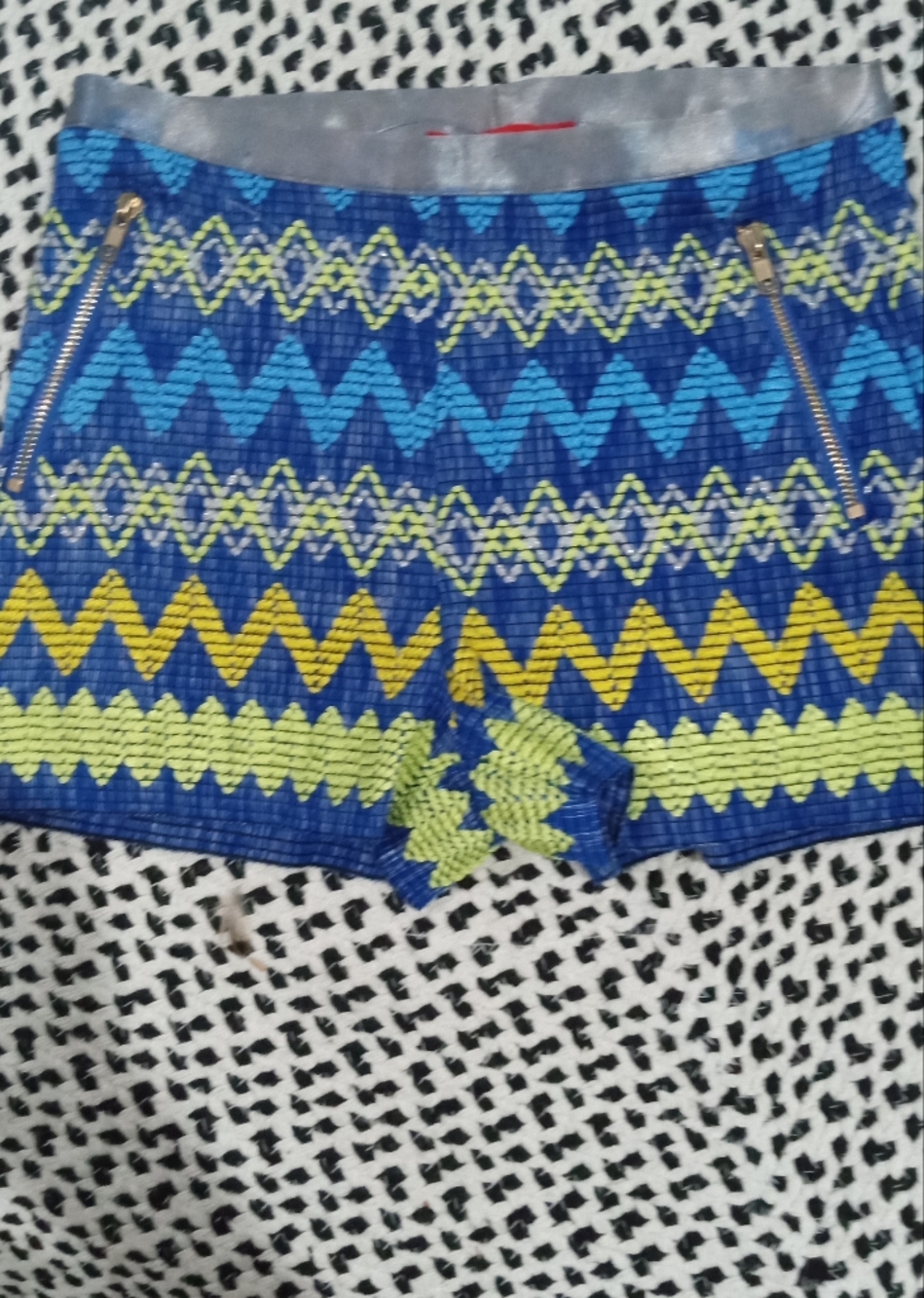 Adorable...W O W Couture  Woven Short Shorts